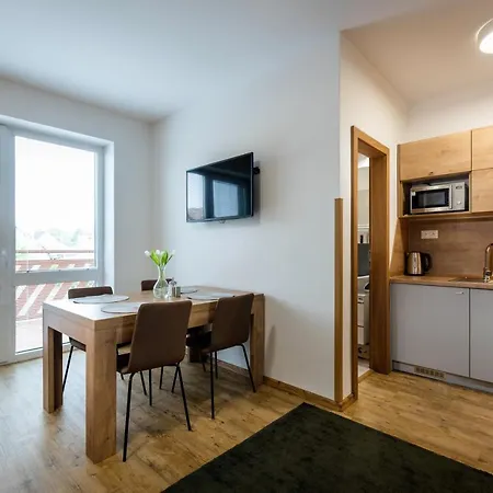 Anna - * Bešeňová